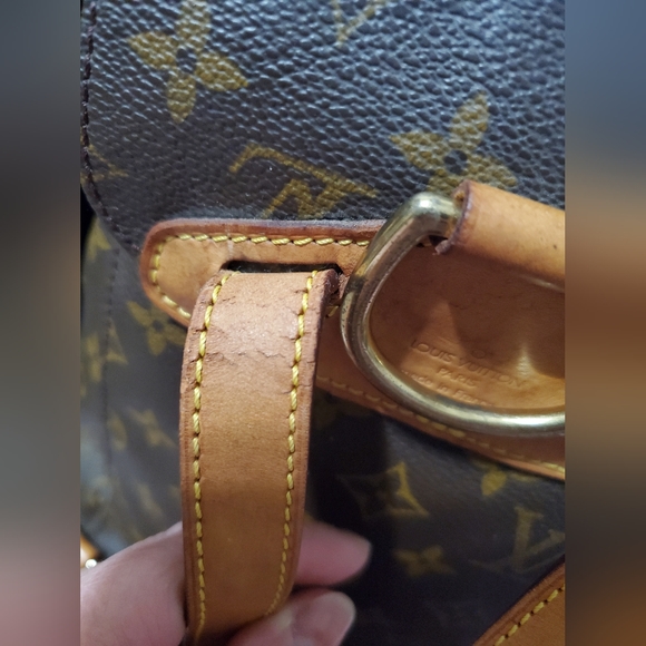 Louis Vuitton Montsouris MM Backpack - Picture 13 of 16